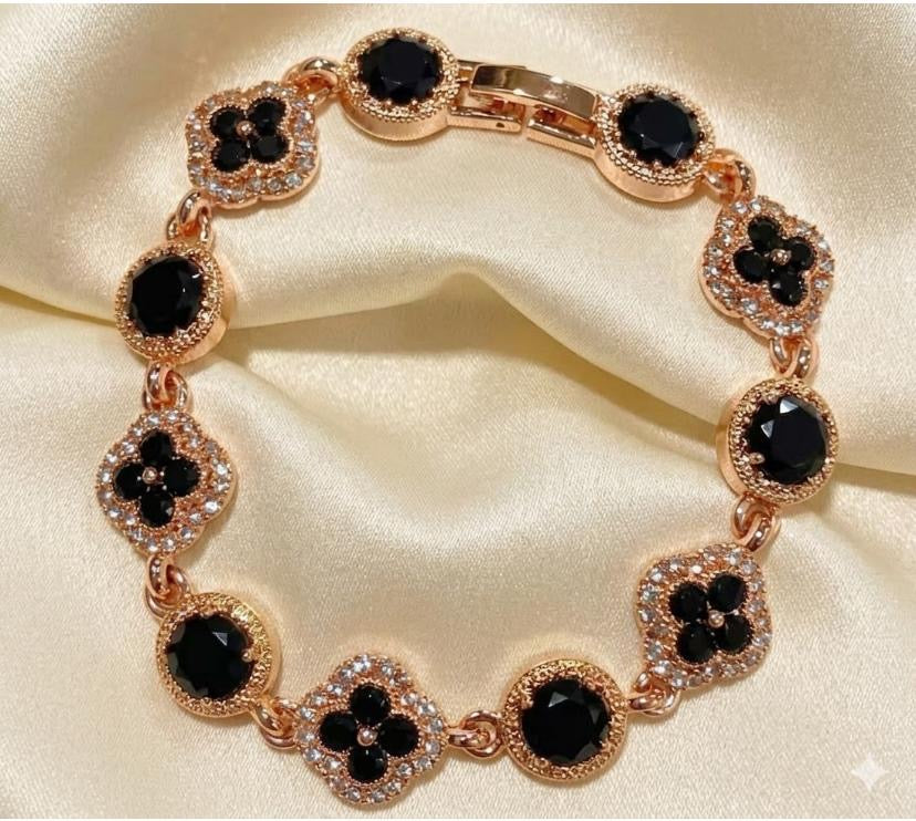Rose Gold Black Stone Clover Bracelet