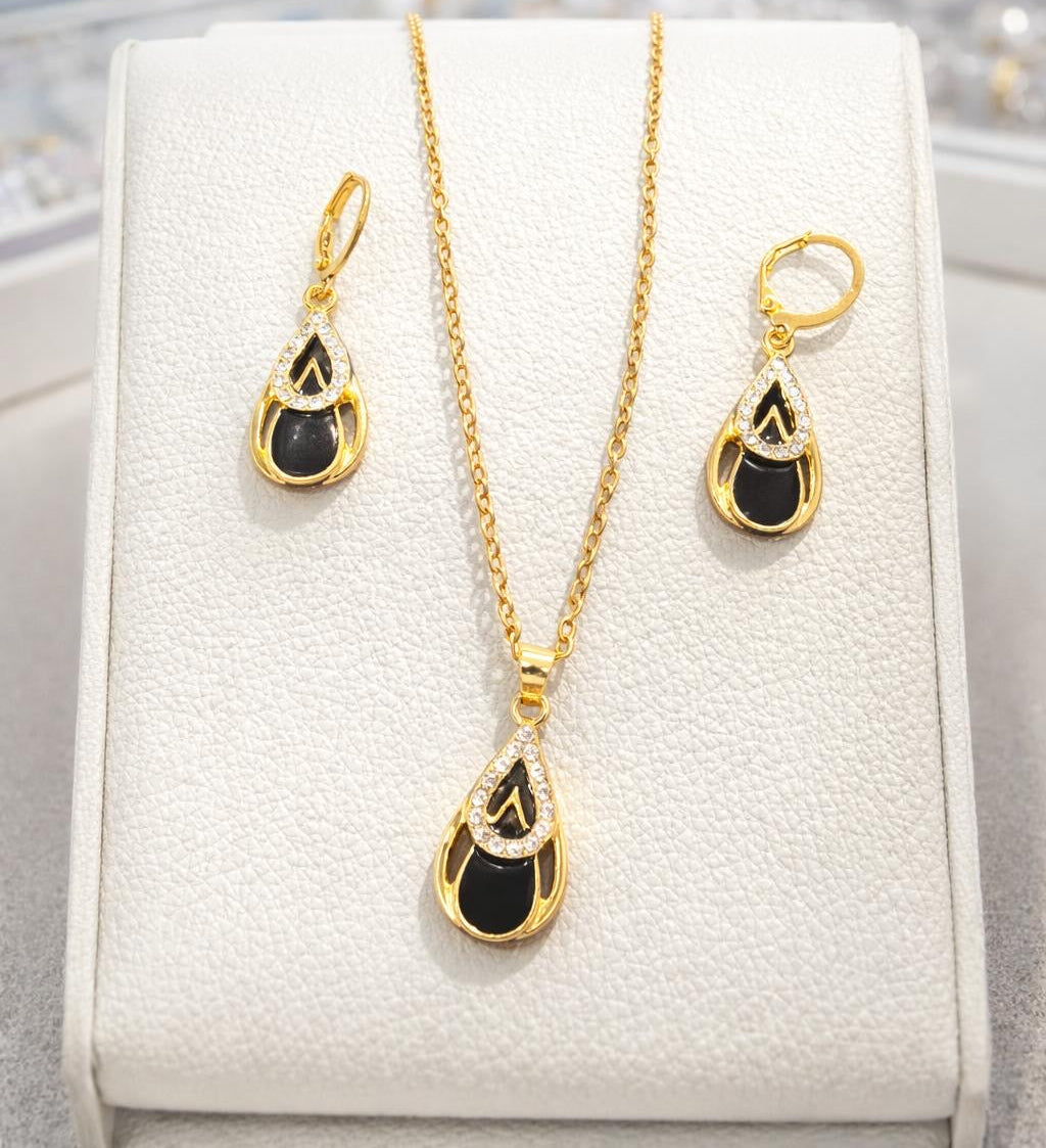 Gold Crystal & Black Teardrop Jewelry Set