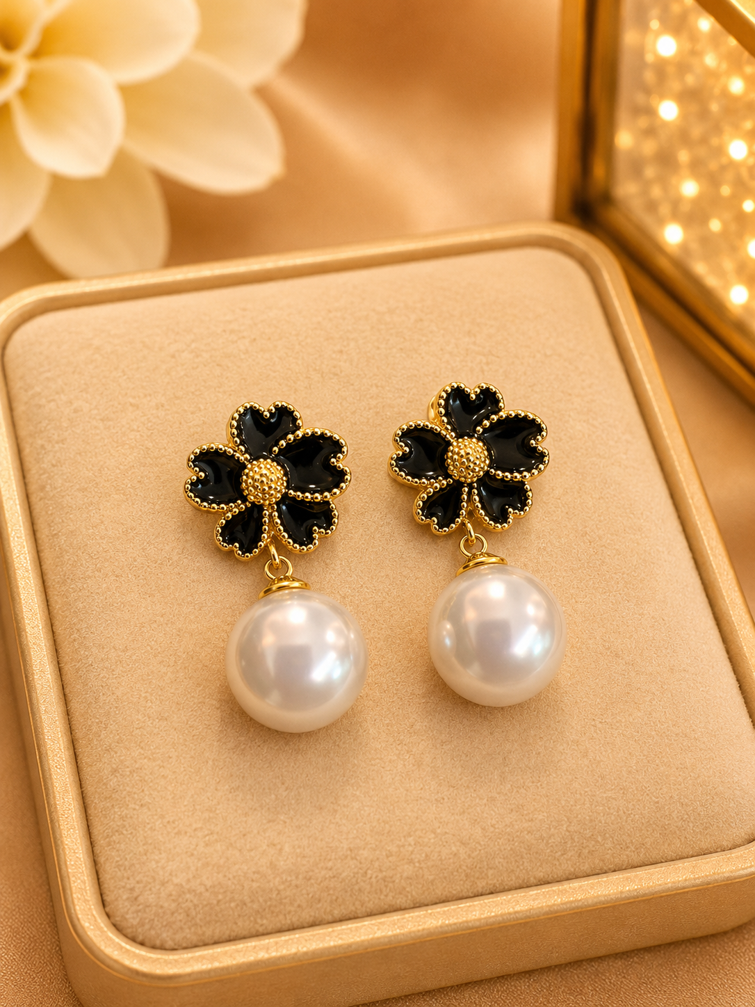 Black Flower Pearl Earrings